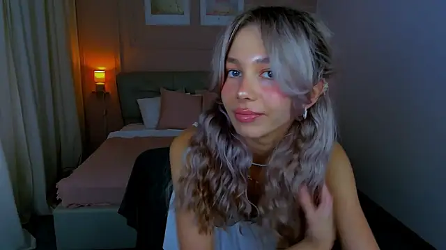 LuluAlis online show from 07.25.26