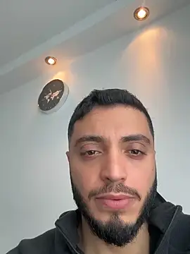 Snapshot of SoftAmjad chatting on 05.17.26 SoftAmjad online show from 05.17.26