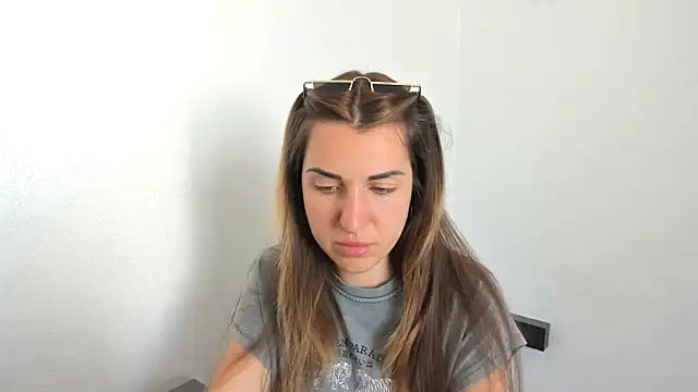 summmmersky1 online show from 04.19.26