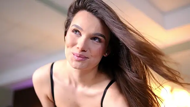 Lena Laurent online show from 04.15.26