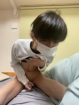 Snapshot of Mov124 chatting on 03.13.26 Mov124 online show from 03.13.26