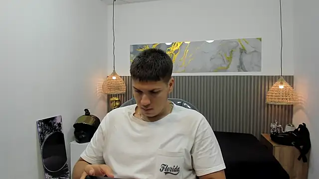 AlessandroFranco online show from 05.15.26