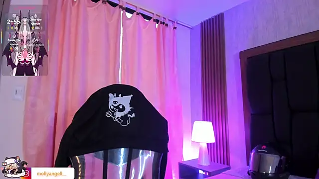 Molly A online show from 06.15.26