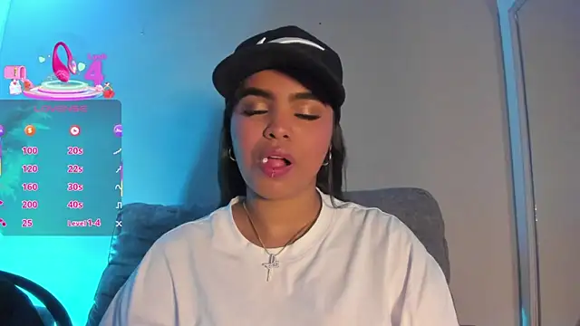 Snapshot of ZoeyMonroe_ chatting on 06.30.26 ZoeyMonroe online show from 06.30.26