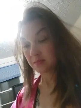 NicolePearl online show from 04.22.26