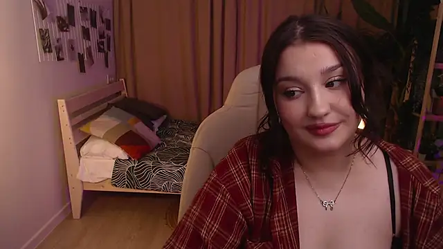 Snapshot of Helenn_Hunt chatting on 03.20.26 Helenn Hunt online show from 03.20.26