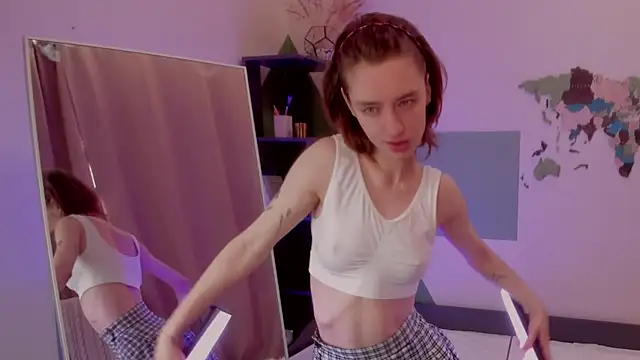 Pretty Victoria online show from 04.11.26