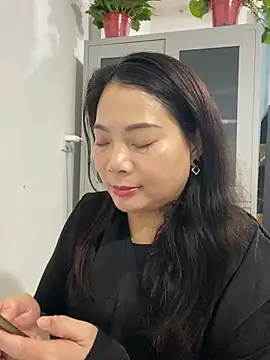 Snapshot of yu19988 chatting on 04.08.26 yu19988 online show from 04.08.26