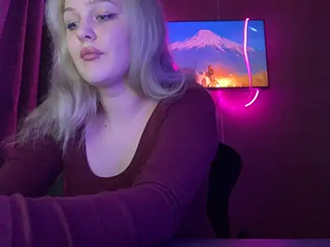 Snapshot of keeeessyyy chatting on 07.13.26 keeeessyyy online show from 07.13.26