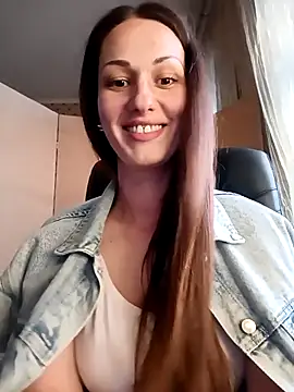 LunaCrystall online show from 04.07.26