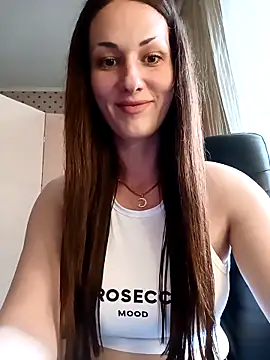LunaCrystall online show from 05.08.26