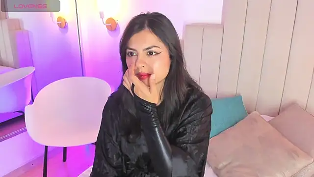 Zoee Kravitz online show from 03.12.26