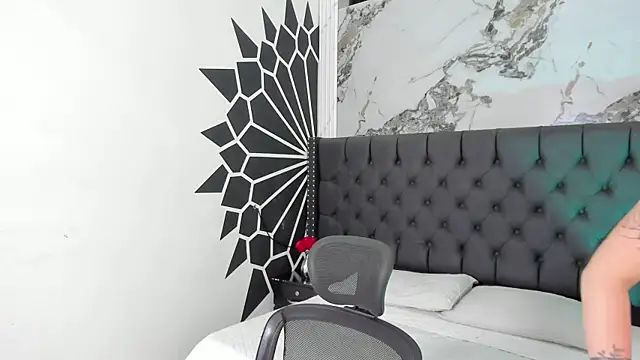 AphroditeSweett online show from 06.05.26