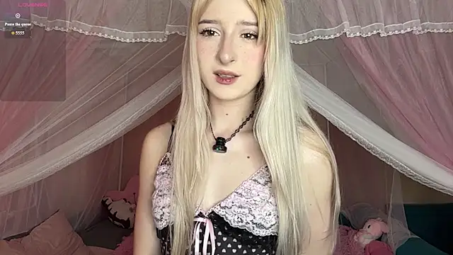 OnlyEva1 online show from 06.10.26