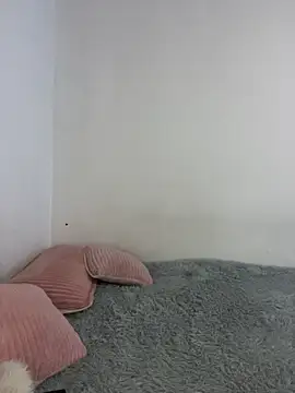 sylphiee  online show from 03.13.26