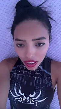 sylphiee  online show from 04.13.26