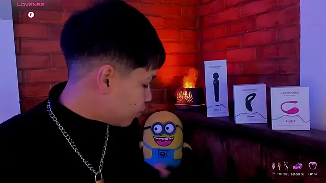 Lee Colee online show from 04.26.26