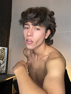 Snapshot of Evan_Barret chatting on 03.12.26 Evan Barret online show from 03.12.26