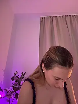 EvaRyen  online show from 03.29.26