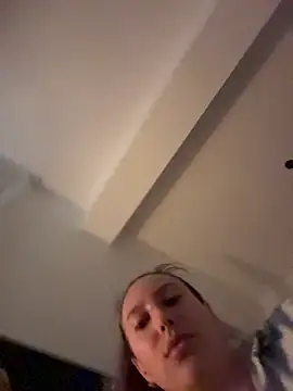 EvaRyen  online show from 03.30.26