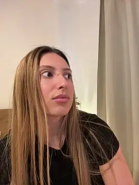 EvaRyen  online show from 05.05.26