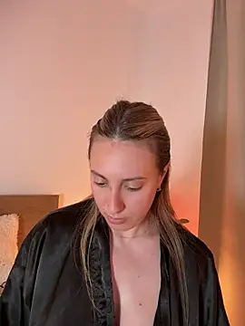 EvaRyen  online show from 05.19.26