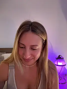 EvaRyen  online show from 07.04.26