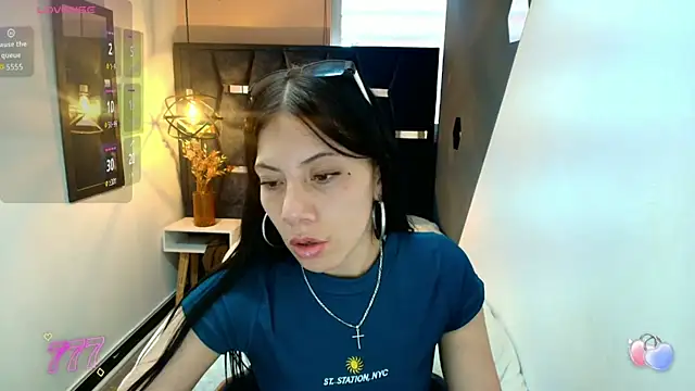 Abril Fox   online show from 04.30.26