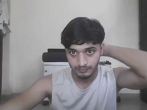 Snapshot of adithya123h chatting on 05.09.26 adithya123h online show from 05.09.26