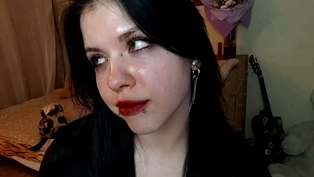 MiaTemptress online show from 04.19.26