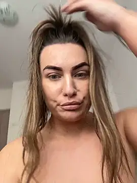 SweetCurvess online show from 04.01.26