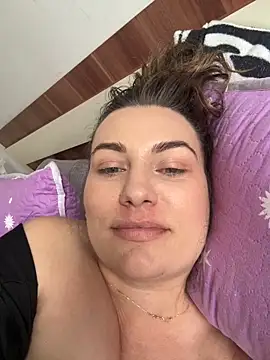 SweetCurvess online show from 04.21.26