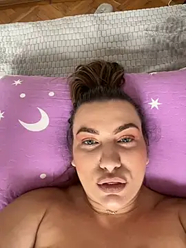 SweetCurvess online show from 04.30.26