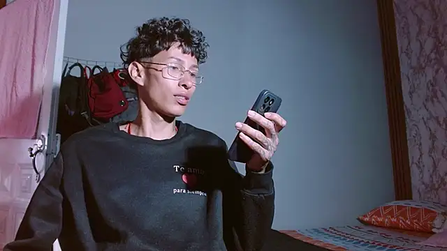 Daniel DLuxxx online show from 03.25.26