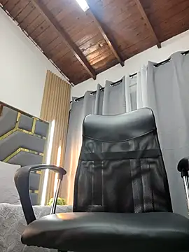 Oliver bigblack cock online show from 04.29.26