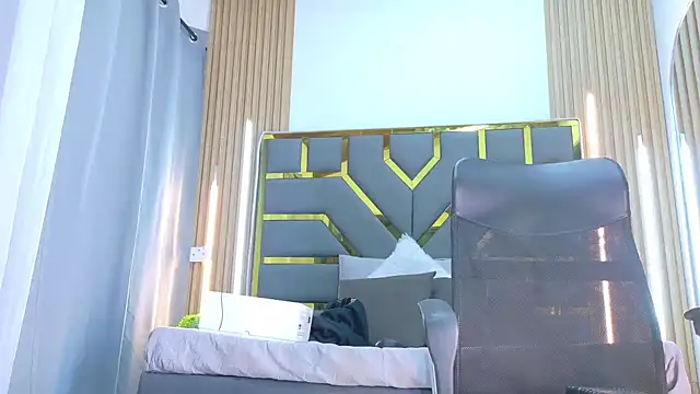 Oliver bigblack cock online show from 05.08.26