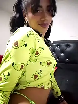 Snapshot of KattyBerryX chatting on 04.16.26 KattyBerryX online show from 04.16.26