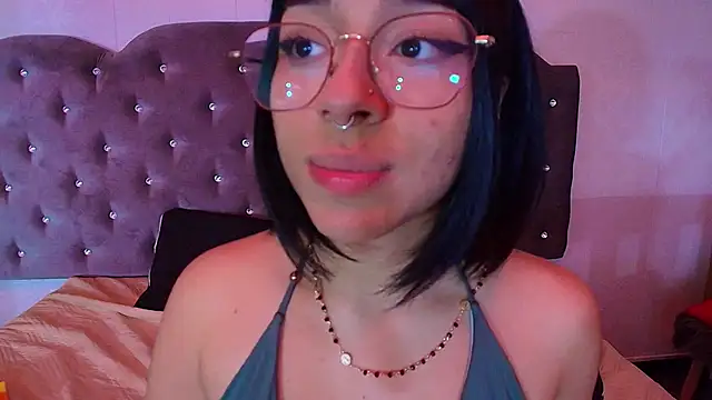 Amarantha rosse online show from 04.18.26