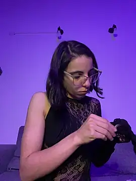 Poison Ivy 29 online show from 04.28.26