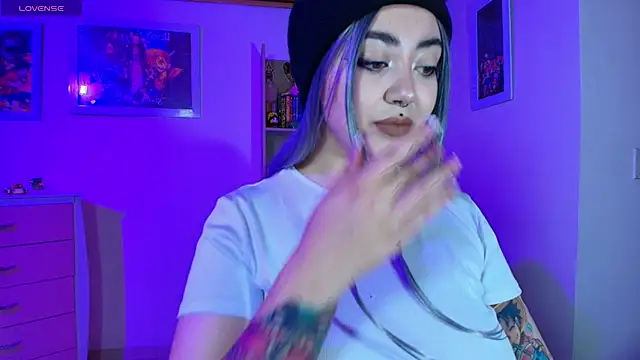 Nanachi uwu online show from 04.18.26