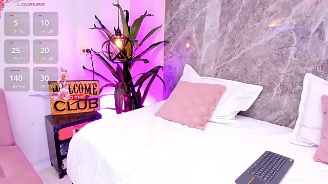 Megan Stein online show from 04.14.26