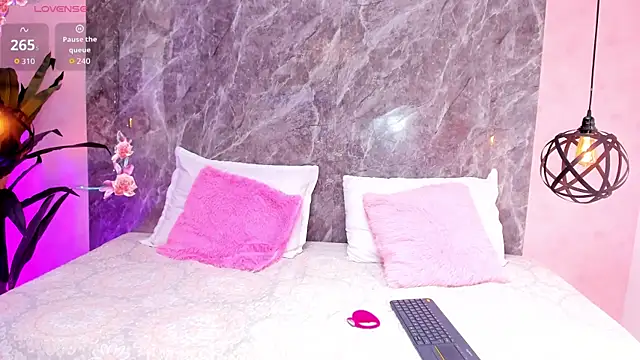 Megan Stein online show from 04.28.26