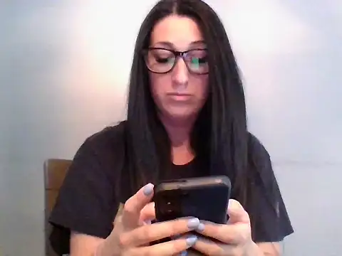 TheVictoriaWolf online show from 03.31.26