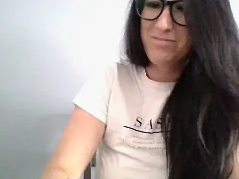 TheVictoriaWolf online show from 04.01.26