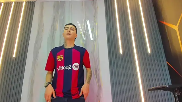 Snapshot of guys_hard_cock19 chatting on 03.12.26 guys hard cock19 online show from 03.12.26