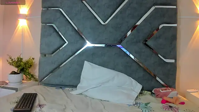 DanielaCruz-1 online show from 04.24.26