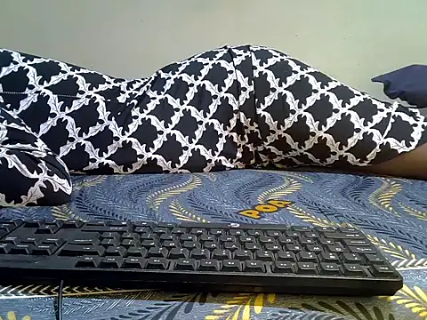 KendyQ  online show from 04.23.26