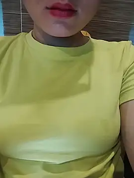Snapshot of candy_flo chatting on 05.13.26 candy flo online show from 05.13.26