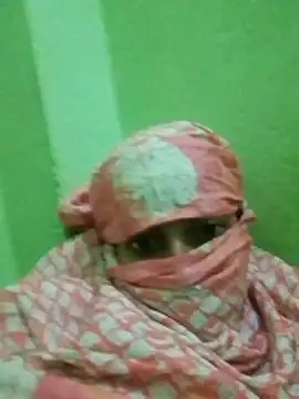 Snapshot of nidhiyadav00 chatting on 04.10.26 nidhiyadav00 online show from 04.10.26