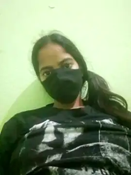 Snapshot of nidhiyadav00 chatting on 05.02.26 nidhiyadav00 online show from 05.02.26